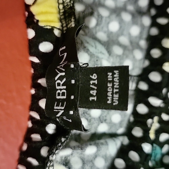 Off shoulder lemon polka dot top plus size 16 - Picture 3 of 3